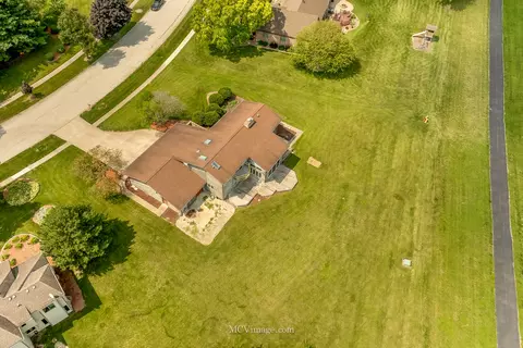 View/Area - 16035 S Renwick Park Dr, Plainfield, IL 60586 photo 3 of 5