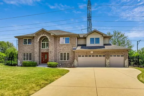 13735 Venetian Ct, Orland Park, IL 60467