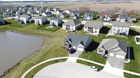 24910 Glidden Cir, Manhattan, IL 60442