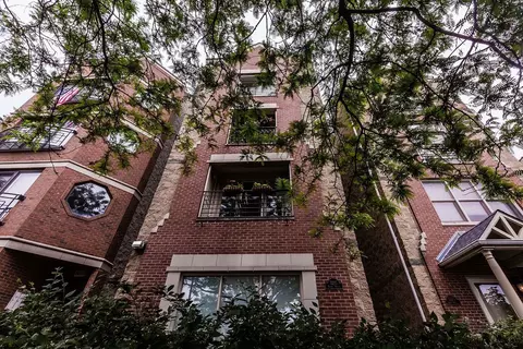 3215 N Wilton Ave #E, Chicago, IL 60657