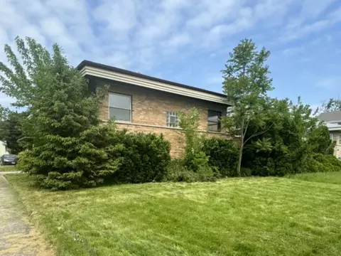 1914 S 16th Ave, Broadview, IL 60155