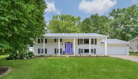 680 Konen Ave, Aurora, IL 60505
