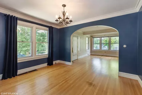 Living - 3244 Harrison St, Evanston, IL 60201 photo 5 of 7