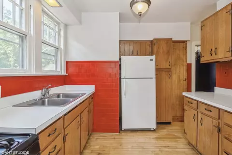 Kitchen - 3244 Harrison St, Evanston, IL 60201 photo 3 of 3