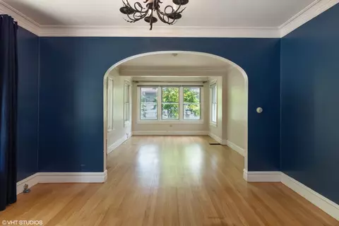 Living - 3244 Harrison St, Evanston, IL 60201 photo 6 of 7