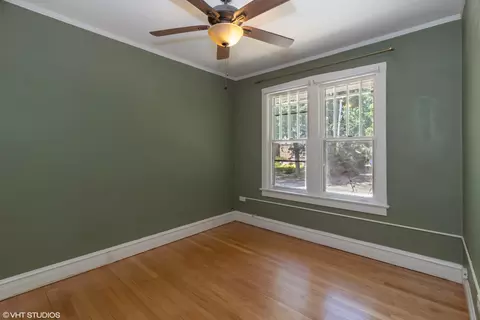 Bedroom - 3244 Harrison St, Evanston, IL 60201 photo 4 of 7