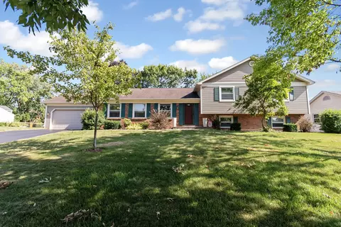 25 W071 Cape Rd, Naperville, IL 60540