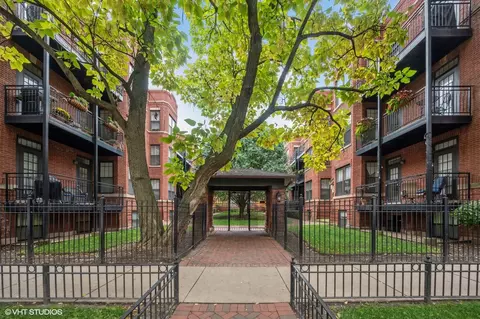 2711 N Mildred Ave #2A, Chicago, IL 60614
