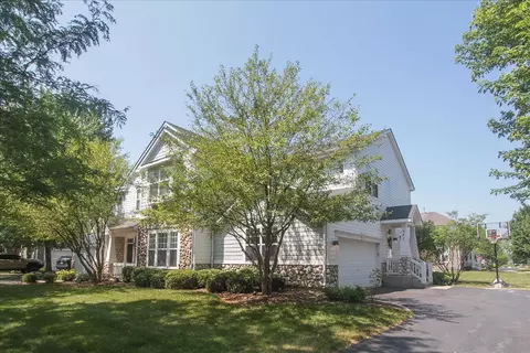 352 Tracy Ln, Elgin, IL 60123 photo 2