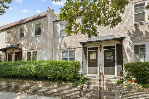 9512 S Vanderpoel Ave, Chicago, IL 60643