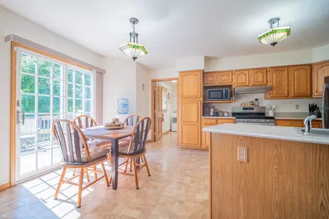 9375 Hillcrest Ln, Bloomington, IL 61705 photo 5