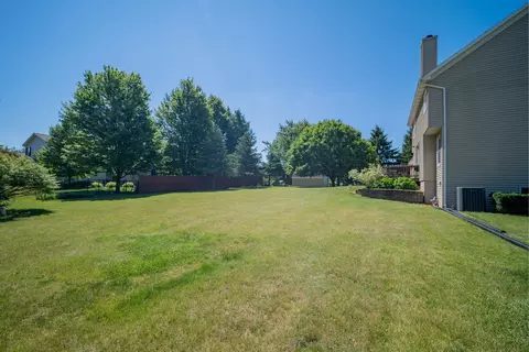 9375 Hillcrest Ln, Bloomington, IL 61705 photo 36