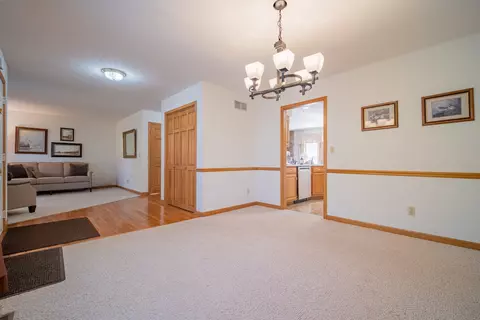 9375 Hillcrest Ln, Bloomington, IL 61705 photo 13