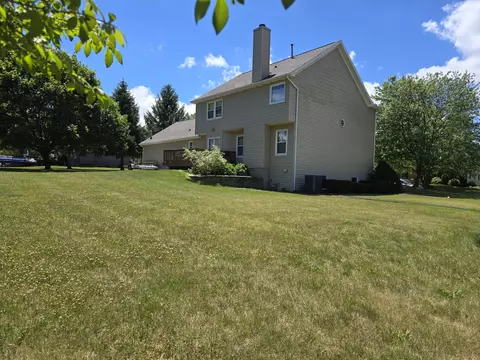 9375 Hillcrest Ln, Bloomington, IL 61705 photo 34