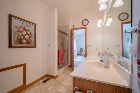 9375 Hillcrest Ln, Bloomington, IL 61705 photo 20