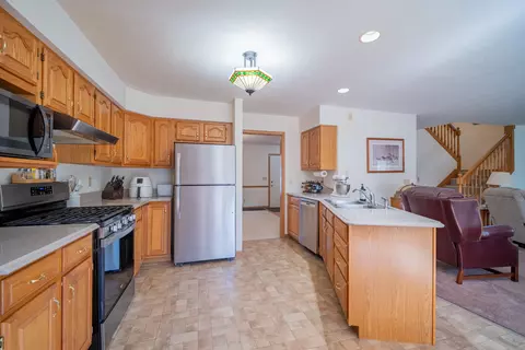 9375 Hillcrest Ln, Bloomington, IL 61705 photo 6