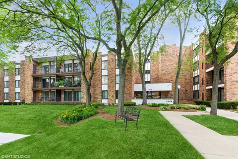 3504 Lakeview Dr #306, Hazel Crest, IL 60429