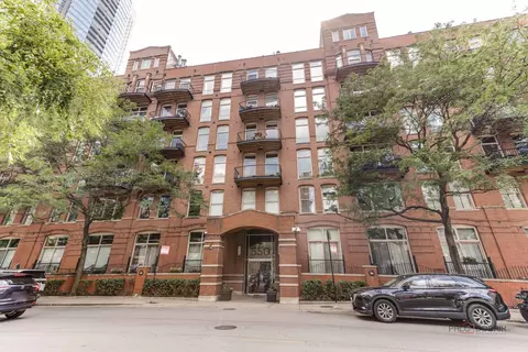 550 N Kingsbury St #606, Chicago, IL 60654