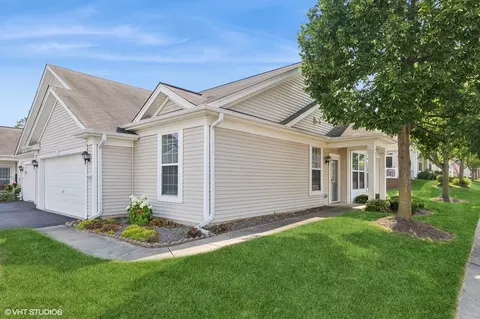 14049 Red Hills Rd, Huntley, IL 60142