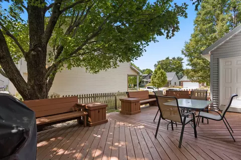 Exterior - 2202 O Donnell Dr, Champaign, IL 61821 photo 6 of 11
