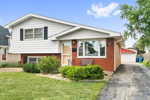 5444 137th Pl, Crestwood, IL 60445