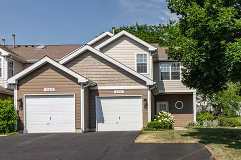 550 Woodhaven Dr, Mundelein, IL 60060