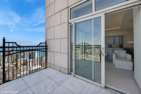 11 E Walton St #5002, Chicago, IL 60611 photo 30