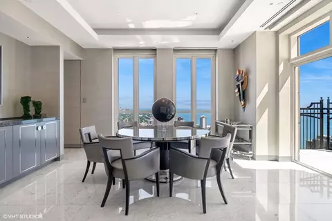 11 E Walton St #5002, Chicago, IL 60611 photo 3