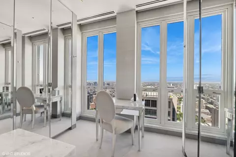 11 E Walton St #5002, Chicago, IL 60611 photo 36