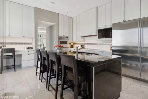 11 E Walton St #5002, Chicago, IL 60611 photo 15