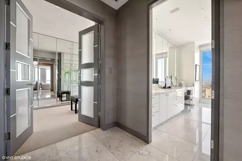 11 E Walton St #5002, Chicago, IL 60611 photo 31