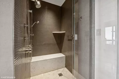 11 E Walton St #5002, Chicago, IL 60611 photo 26