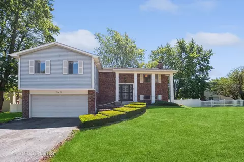 25 Wedgewood Rd, Matteson, IL 60443