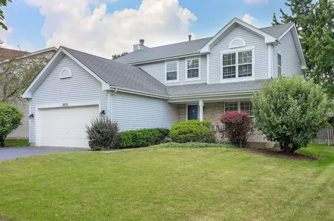 2832 Bluewater Cir, Naperville, IL 60564