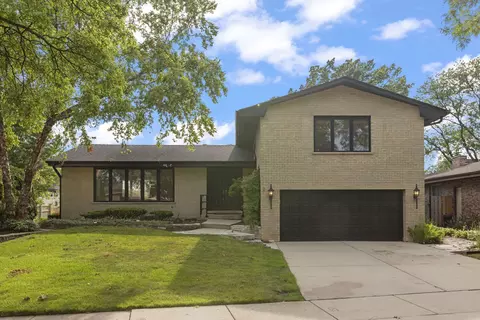 736 S Killarney Ct, Elmhurst, IL 60126