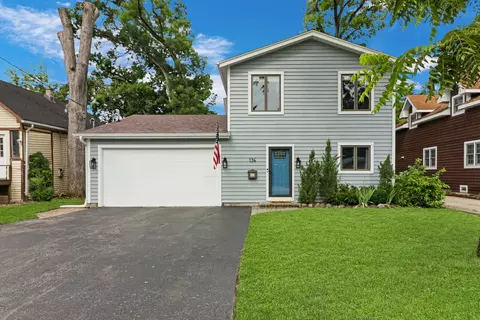136 Burton St, Grayslake, IL 60030
