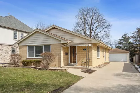 721 S Chestnut Ave, Arlington Heights, IL 60005