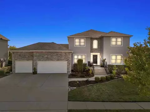 Exterior - 9 Pebblebrook Ct, Bloomington, IL 61705 photo 12 of 12