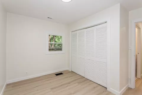 2416 Wade St, Evanston, IL 60201 photo 9