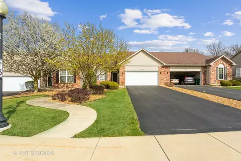 16945 Mendota Dr, Lockport, IL 60441