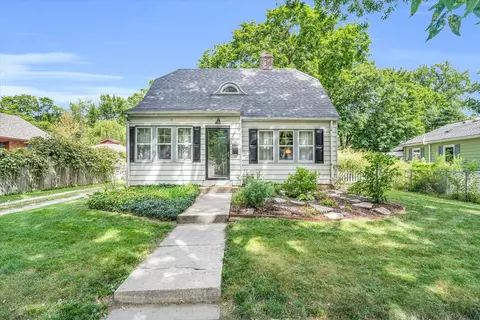 604 N Mckinley Ave, Champaign, IL 61821