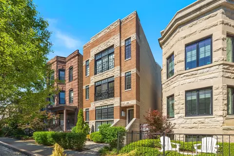 3630 N Magnolia Ave #2, Chicago, IL 60613