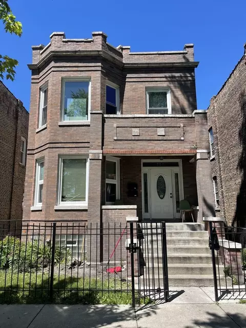 550 N Central Park Ave, Chicago, IL 60624