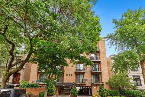 832 W Oakdale Ave #1G, Chicago, IL 60657