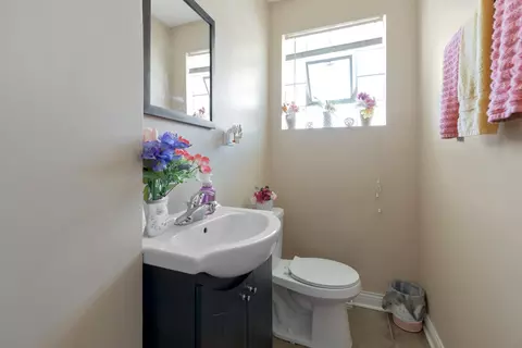 Bath - 3045 Sangamon St, Steger, IL 60475 photo 2 of 2