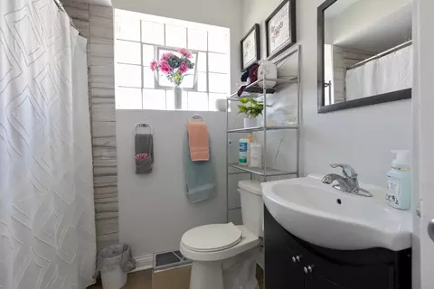 Bath - 3045 Sangamon St, Steger, IL 60475 photo 1 of 2