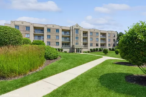 15705 Ravinia Ave #302, Orland Park, IL 60462