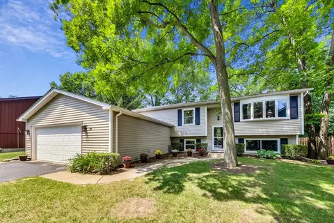 24 Sheehan Dr, Lake Villa, IL 60046