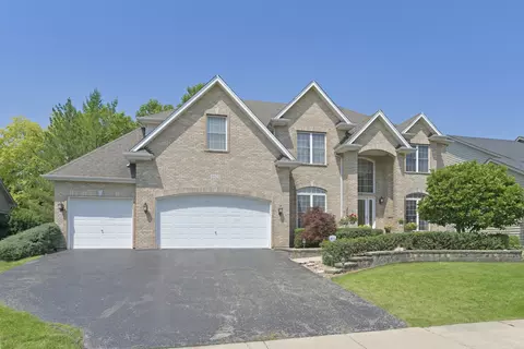 3323 Tall Grass Dr, Naperville, IL 60564