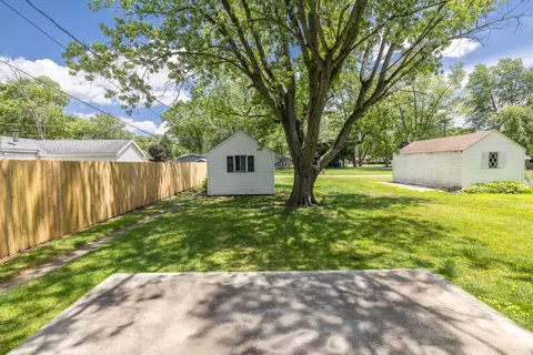 Exterior - 1584 S 6th Ave, Kankakee, IL 60901 photo 2 of 3